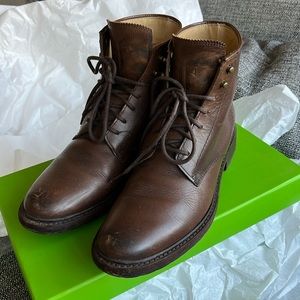 Frye leather lace up boots in Brown with brass metalware, size 9.5